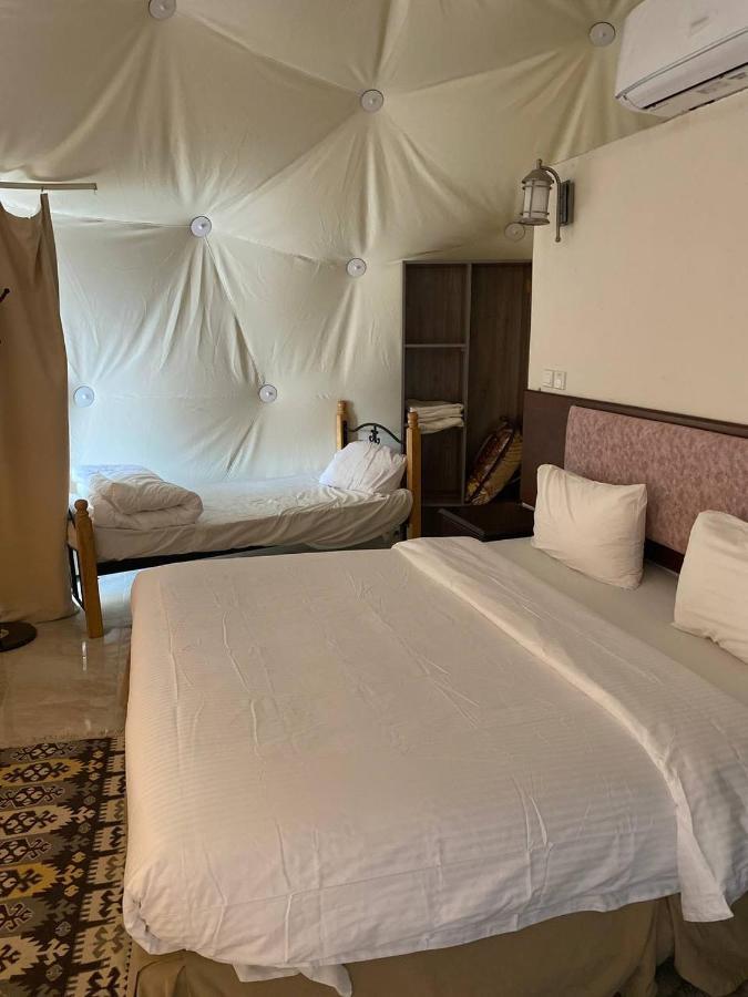 Omar Ali Luxury Camp Ξενοδοχείο Ουάντι Ραμ Εξωτερικό φωτογραφία